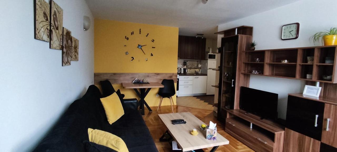 Apartman Relax - Free Public Parking サラエヴォ エクステリア 写真